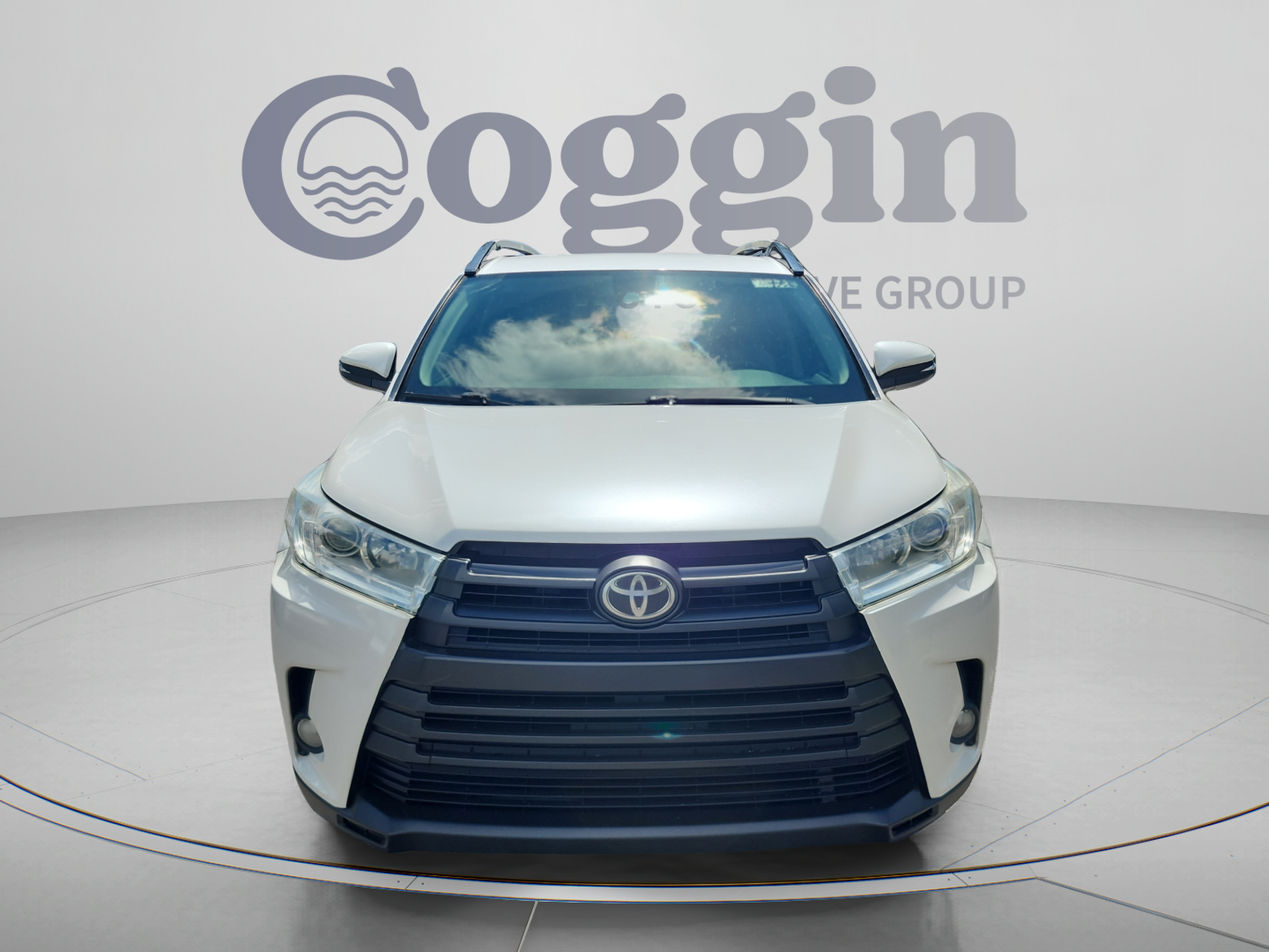 Used 2018 Toyota Highlander Plus FWD image 8