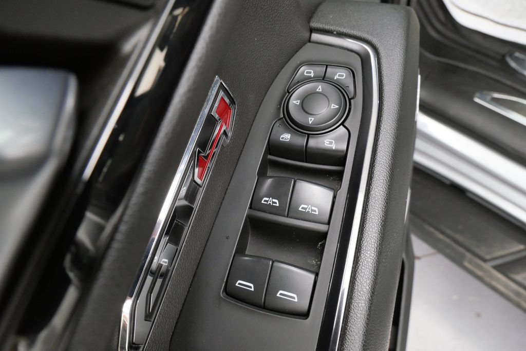 Used 2024 GMC Sierra 1500 AT4 w/ Technology Package AWD/4WD image 13