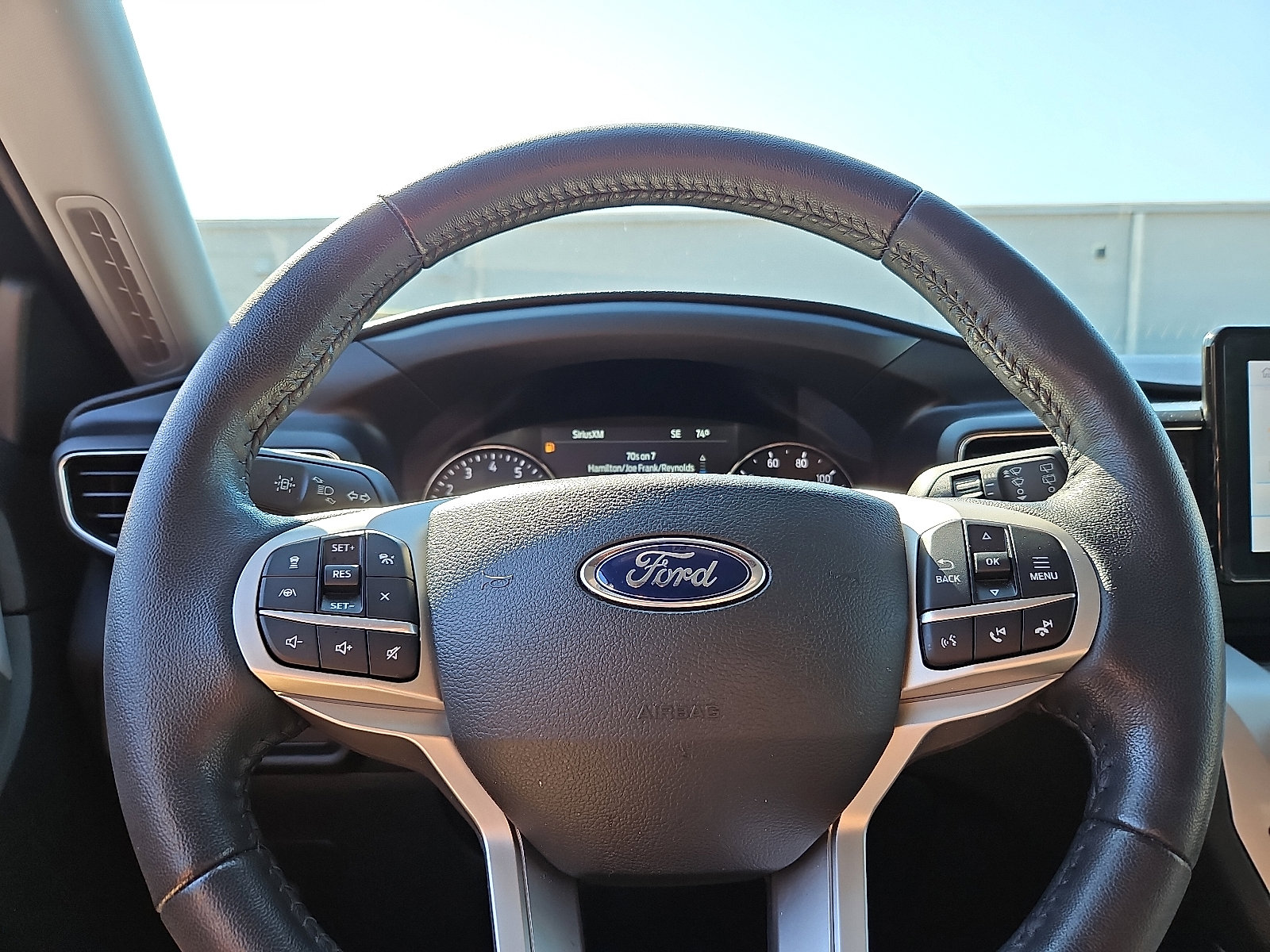 Used 2022 Ford Explorer XLT w/ Equipment Group 202A image 19