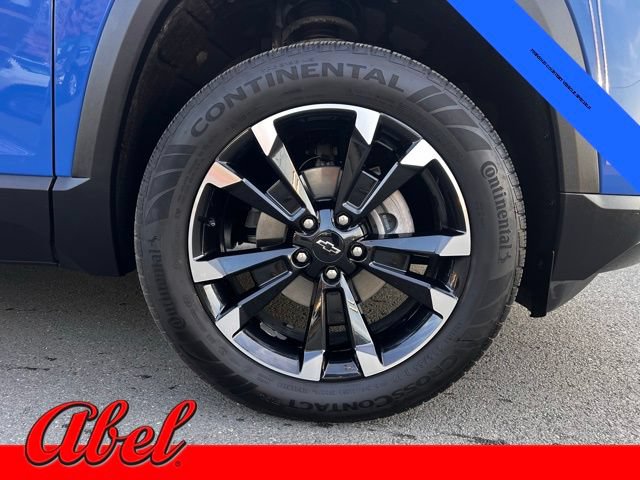 New 2025 Chevrolet Equinox RS w/ Convenience Package III FWD image 3