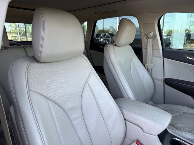 Used 2017 Lincoln MKC Reserve image 18