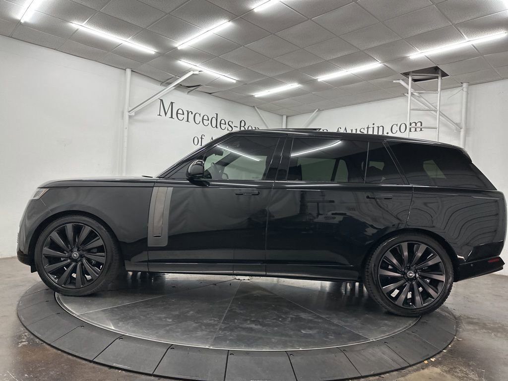 Used 2023 Land Rover Range Rover SV image 4