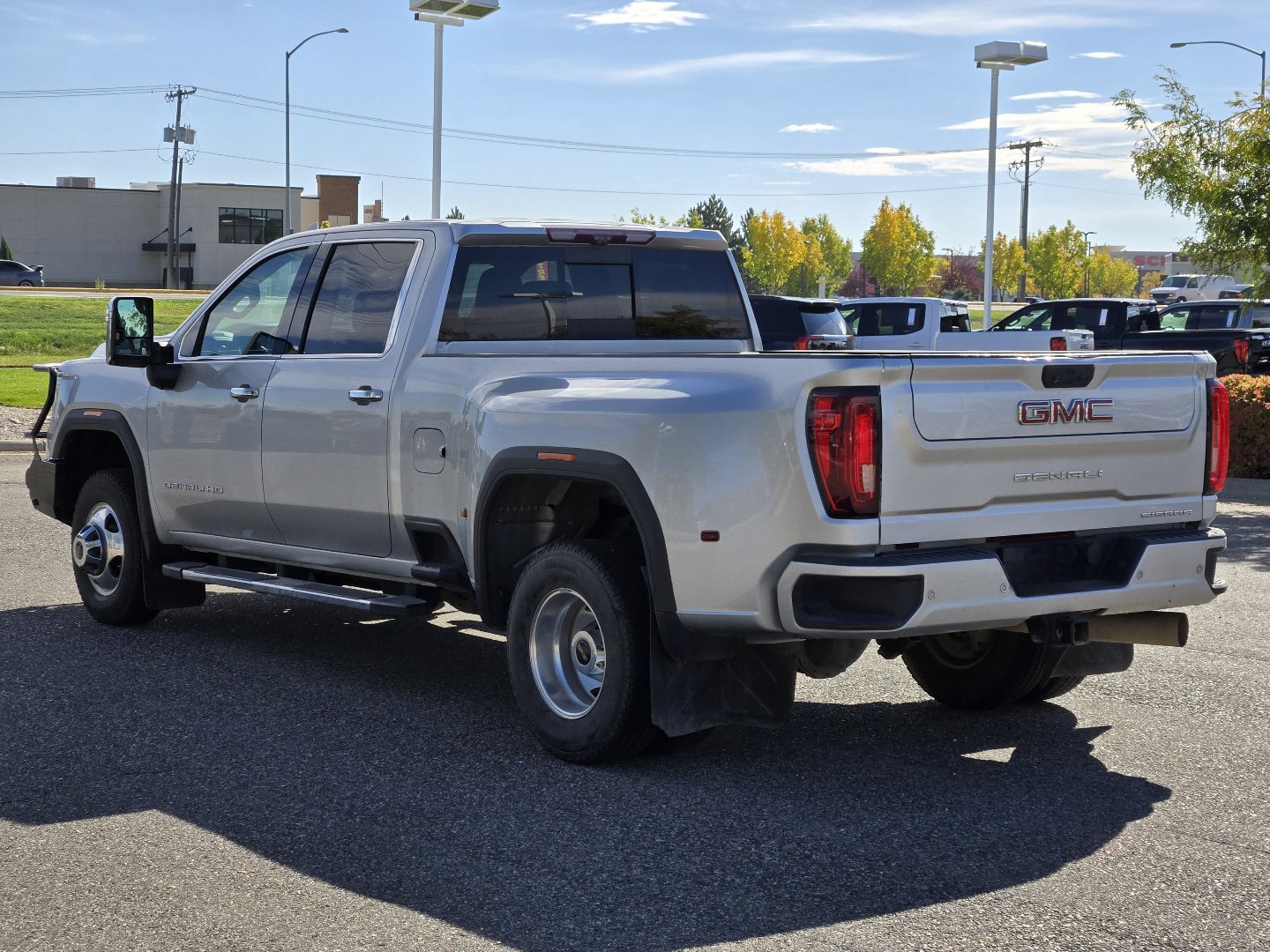 Used 2021 GMC Sierra 3500 Denali w/ Denali Ultimate Package AWD/4WD image 9