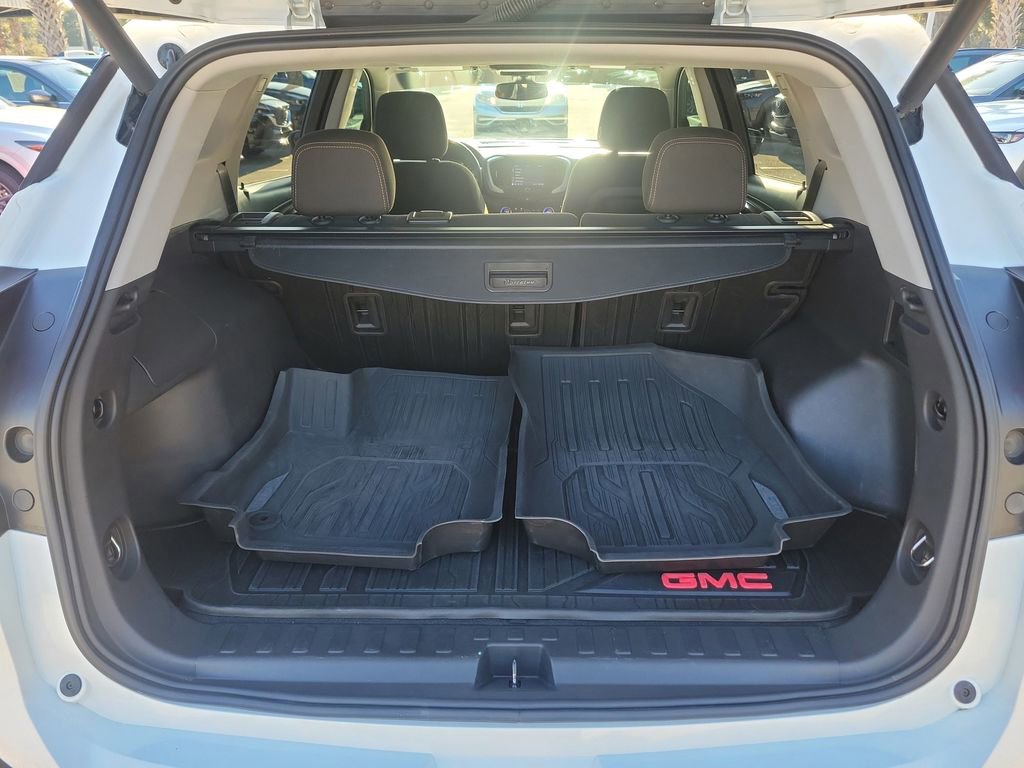 Used 2021 GMC Terrain SLE w/ Driver Convenience Package image 8