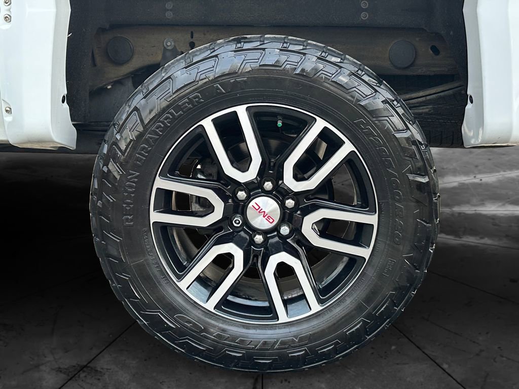 Used 2016 GMC Sierra 1500 SLT w/ SLT Premium Package AWD/4WD image 27