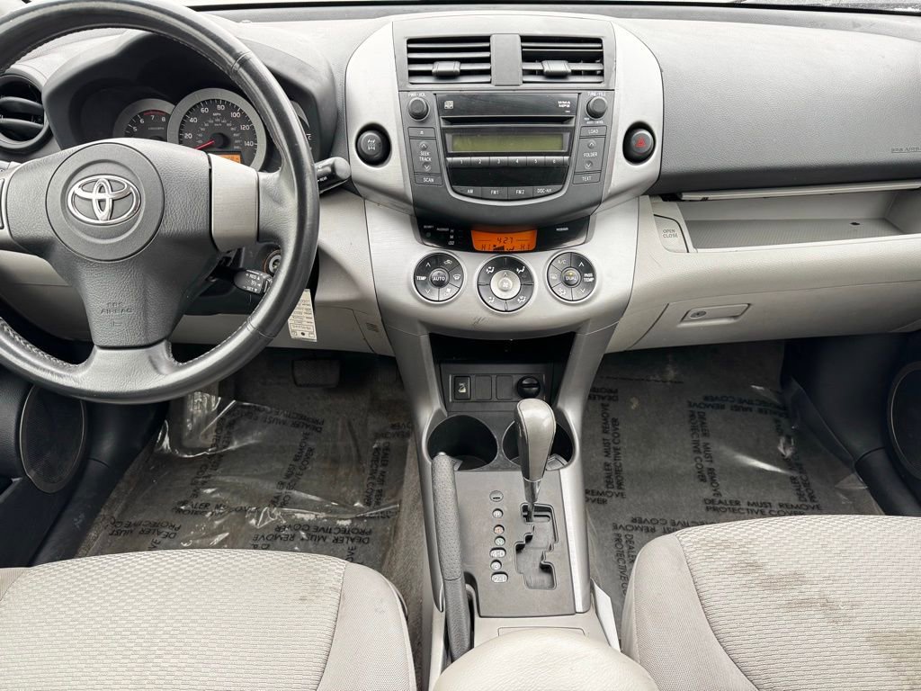 Used 2007 Toyota RAV4 Limited AWD/4WD image 2