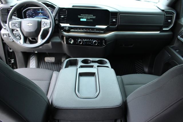 Used 2024 Chevrolet Silverado 1500 LT image 11