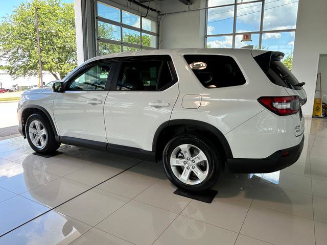 Used 2023 Honda Pilot LX image 11