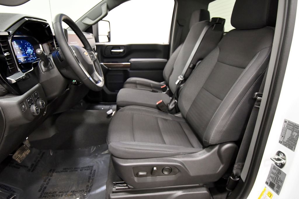 Used 2024 Chevrolet Silverado 2500 LT w/ Convenience Package image 13