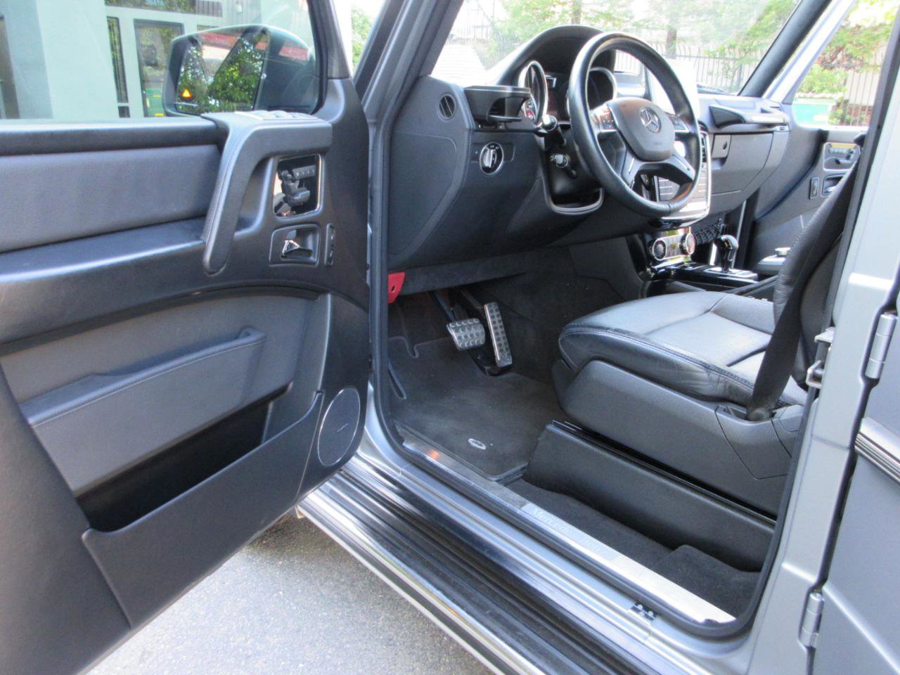 Used 2017 Mercedes-Benz G 550 image 7