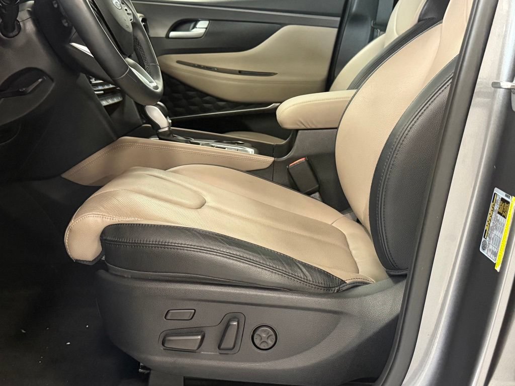 Used 2019 Hyundai Santa Fe AWD image 12