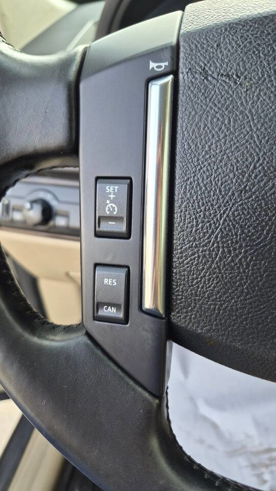 Used 2012 Land Rover LR2 HSE image 41