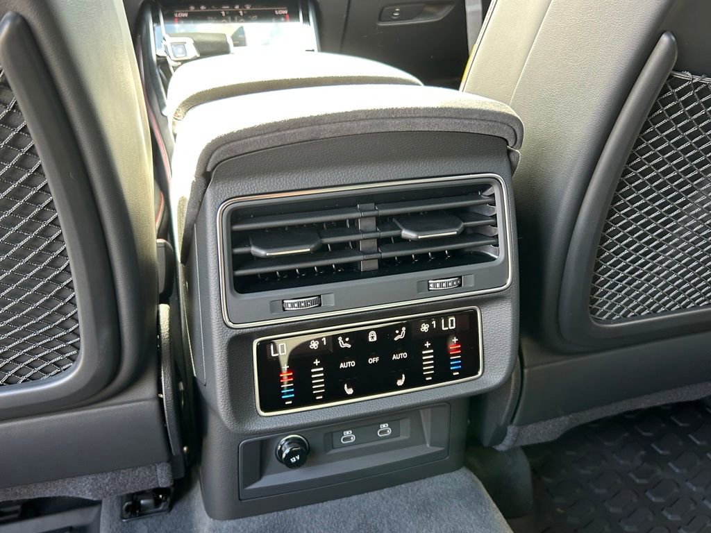 New 2026 Audi RS Q8 performance image 77