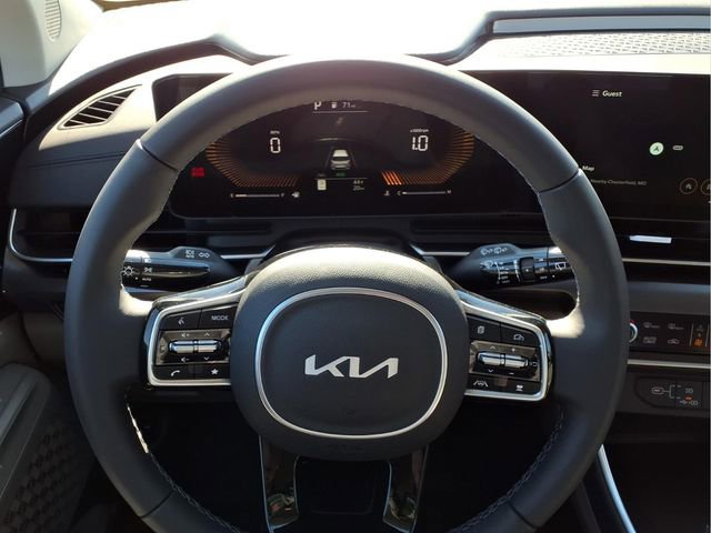 New 2026 Kia Carnival FWD image 9