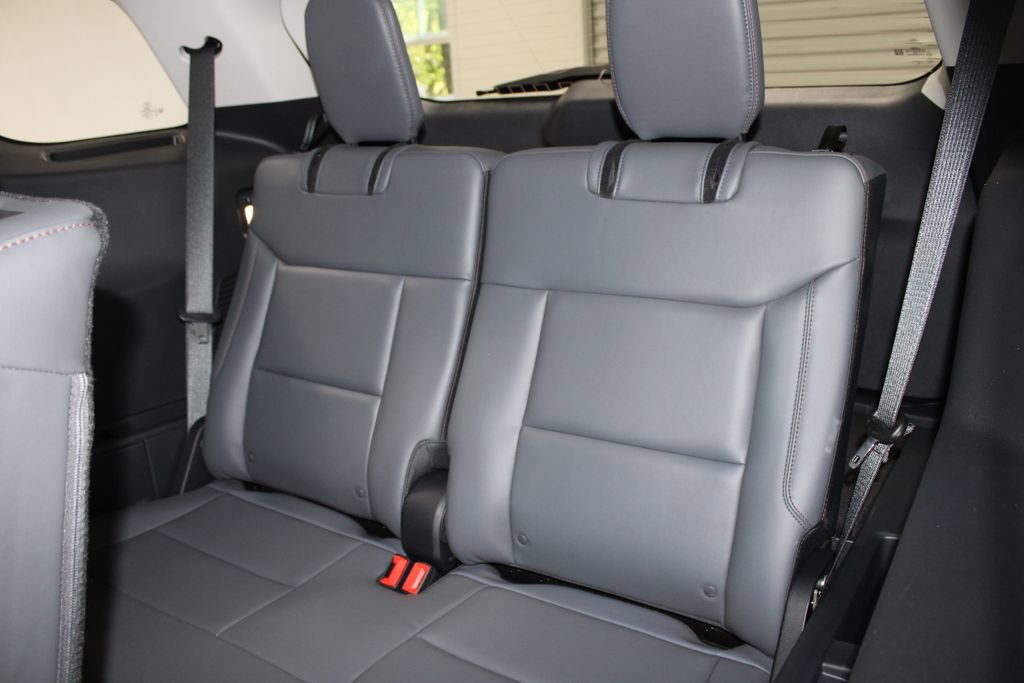 New 2026 Ford Explorer Active RWD image 26
