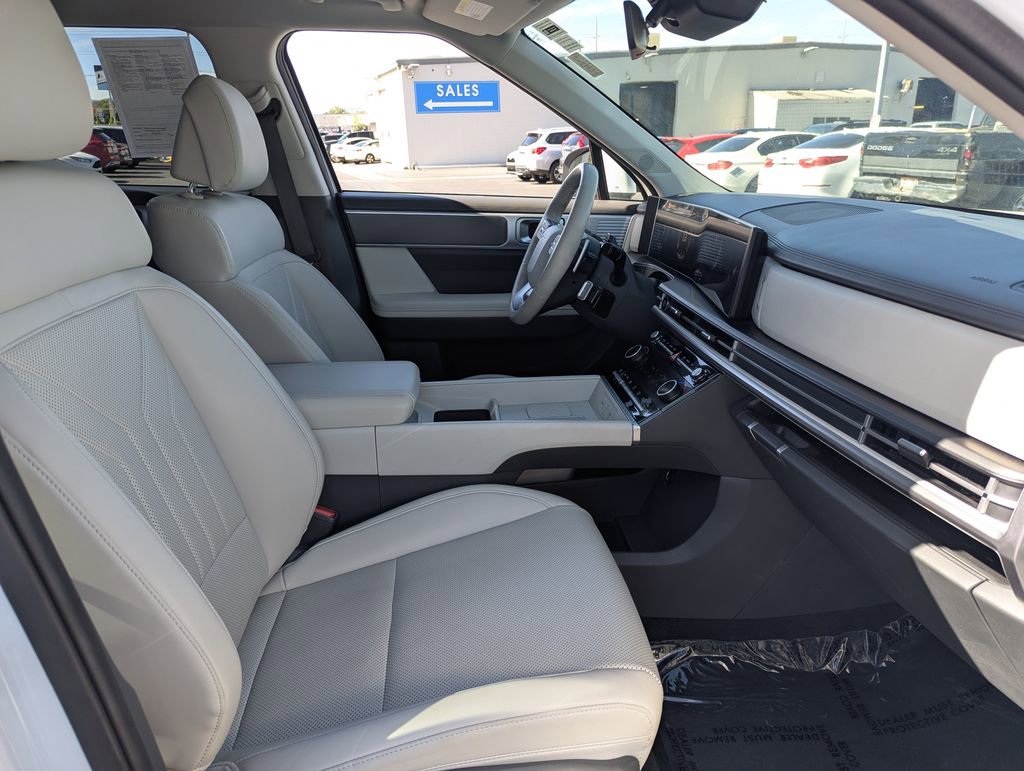 Used 2025 Hyundai Santa Fe SEL AWD/4WD image 33