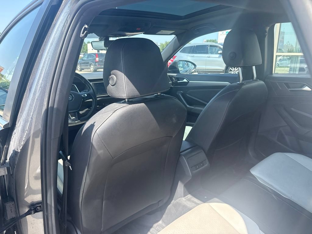 Used 2021 Volkswagen Jetta R-Line FWD image 37