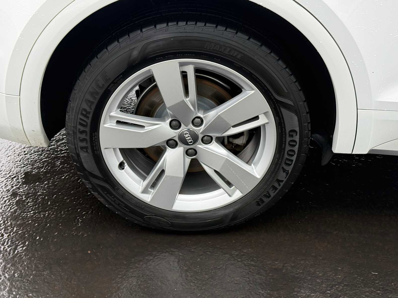 Used 2019 Audi Q5 2.0T Premium Plus w/ Premium Plus Package image 8