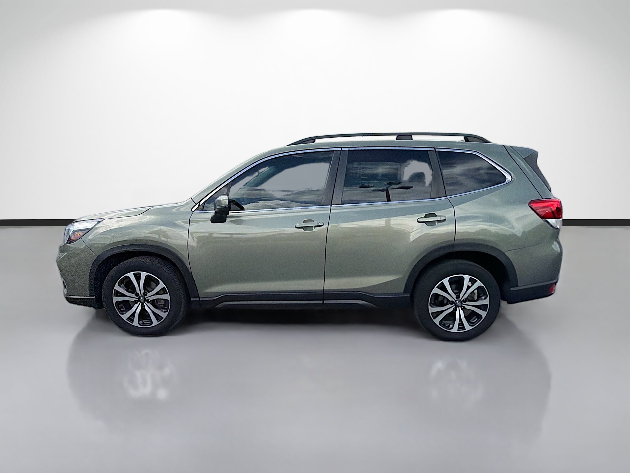 Used 2020 Subaru Forester Limited AWD/4WD image 6