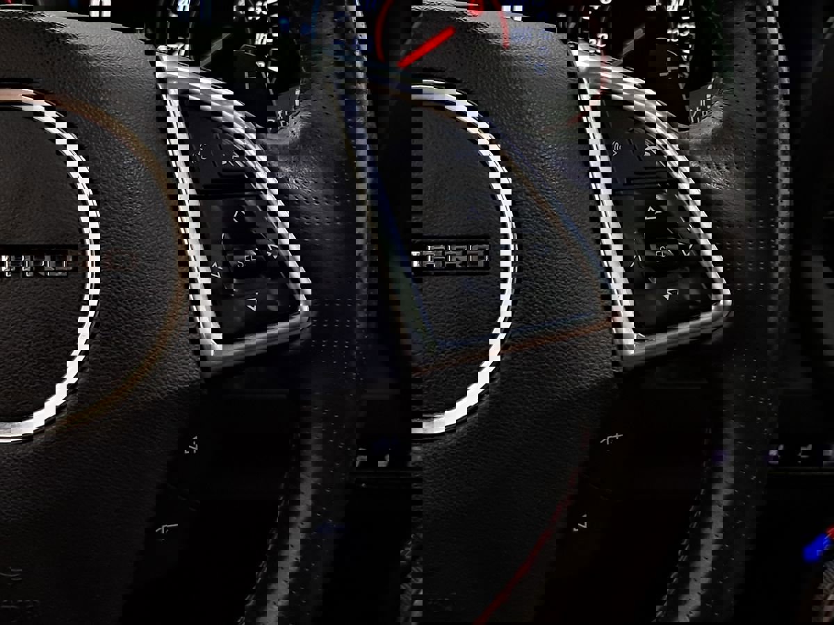 Used 2017 Chevrolet Camaro SS image 16