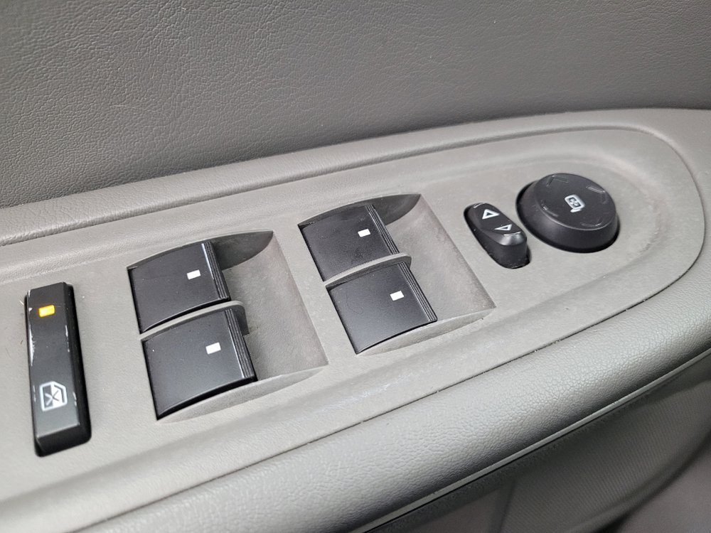 Used 2017 Chevrolet Traverse LT FWD image 27