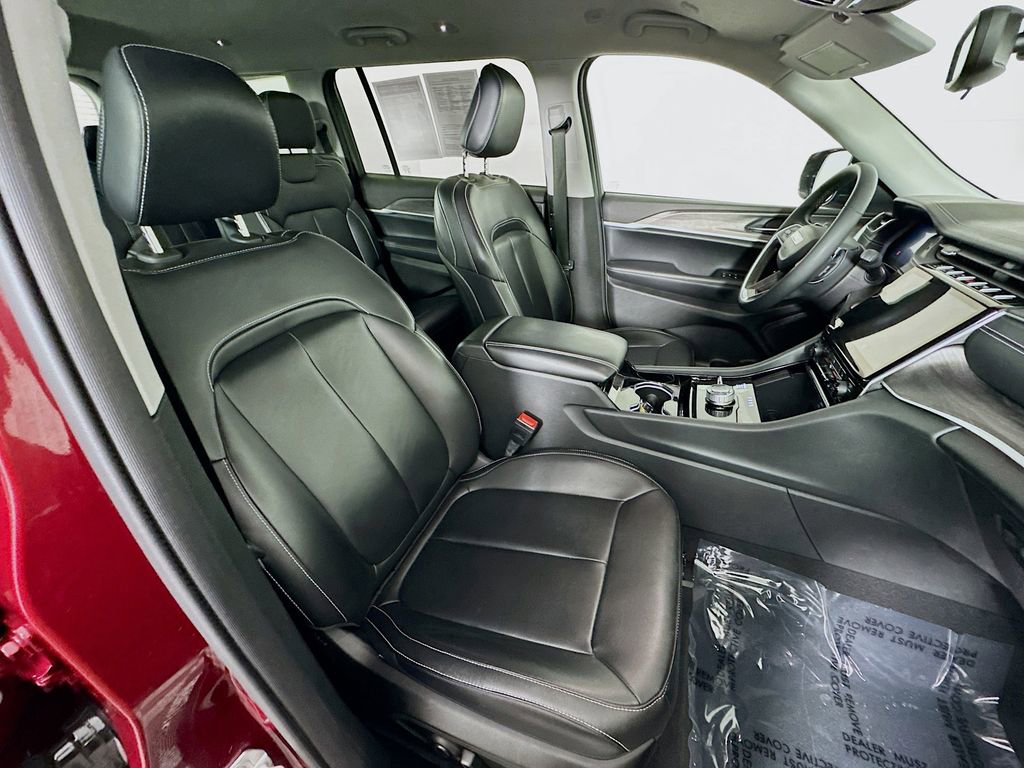 Used 2023 Jeep Grand Cherokee L Limited image 38