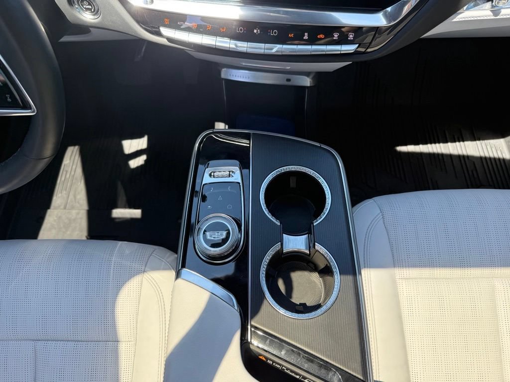 Certified 2024 Cadillac Lyriq Luxury w/ LPO, Floor Liner Package AWD/4WD image 26