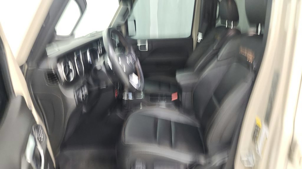 Used 2022 Jeep Wrangler Unlimited Rubicon w/ Trailer Tow Package AWD/4WD image 31