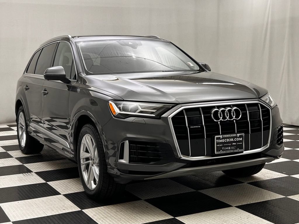 Used 2023 Audi Q7 3.0T Premium Plus AWD/4WD image 2