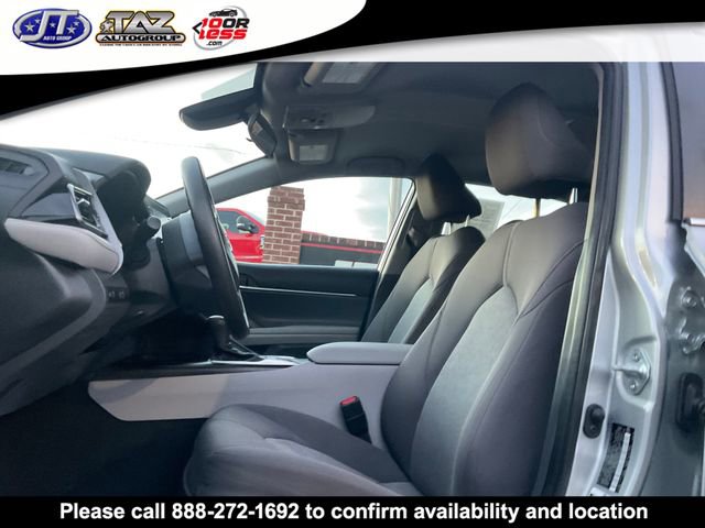 Used 2022 Toyota Camry LE image 10
