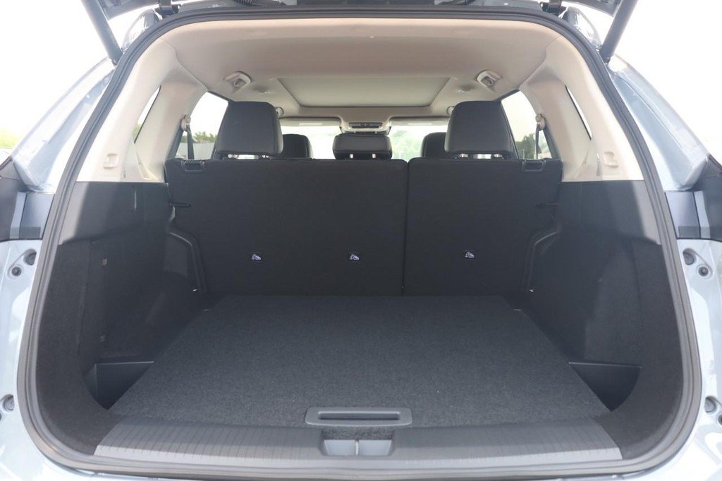 New 2026 Nissan Rogue Dark Armor AWD/4WD image 7