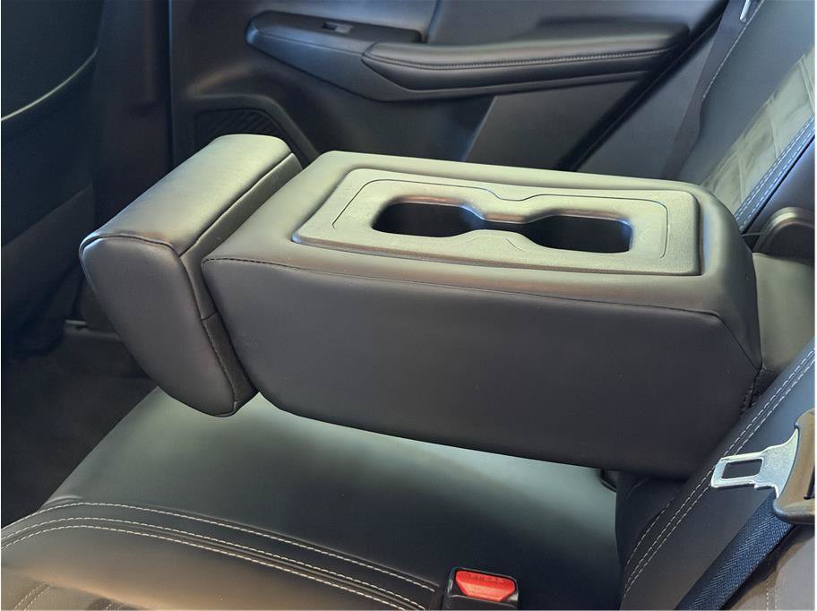 Used 2024 Mitsubishi Outlander FWD image 21