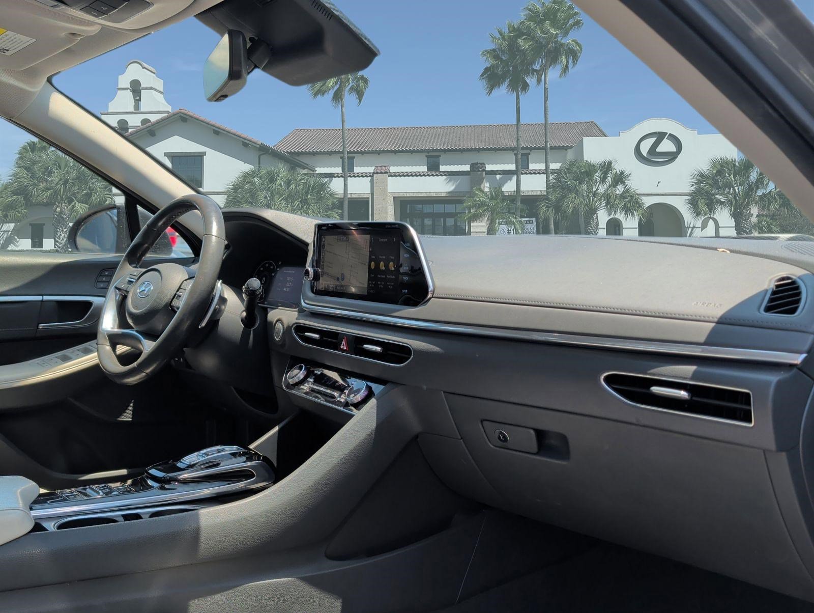 Used 2022 Hyundai Sonata Limited w/ Cargo Package FWD image 28