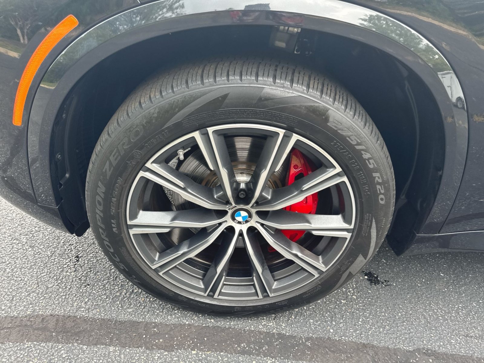 Used 2024 BMW X5 xDrive40i w/ M Sport Package AWD/4WD image 7