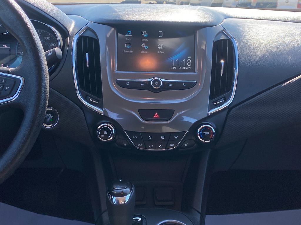 Used 2017 Chevrolet Cruze LT w/ Convenience Package image 19