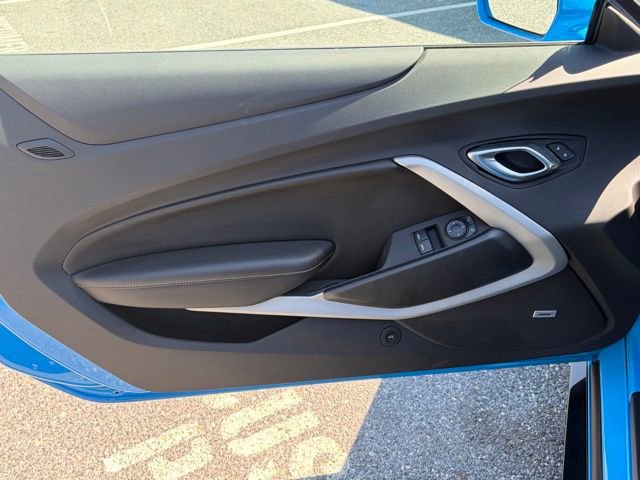 Used 2022 Chevrolet Camaro LT w/ Technology Package RWD image 13