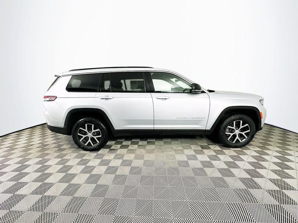 Certified 2024 Jeep Grand Cherokee L Limited w/ Luxury Tech Group II AWD/4WD image 14