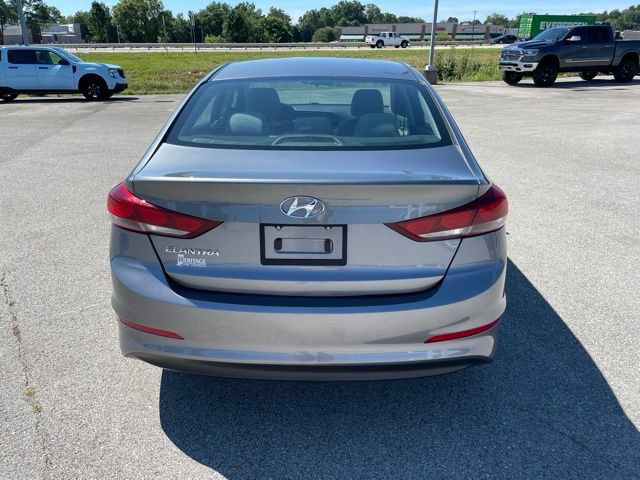 Used 2018 Hyundai Elantra SE w/ Cargo Package FWD image 8