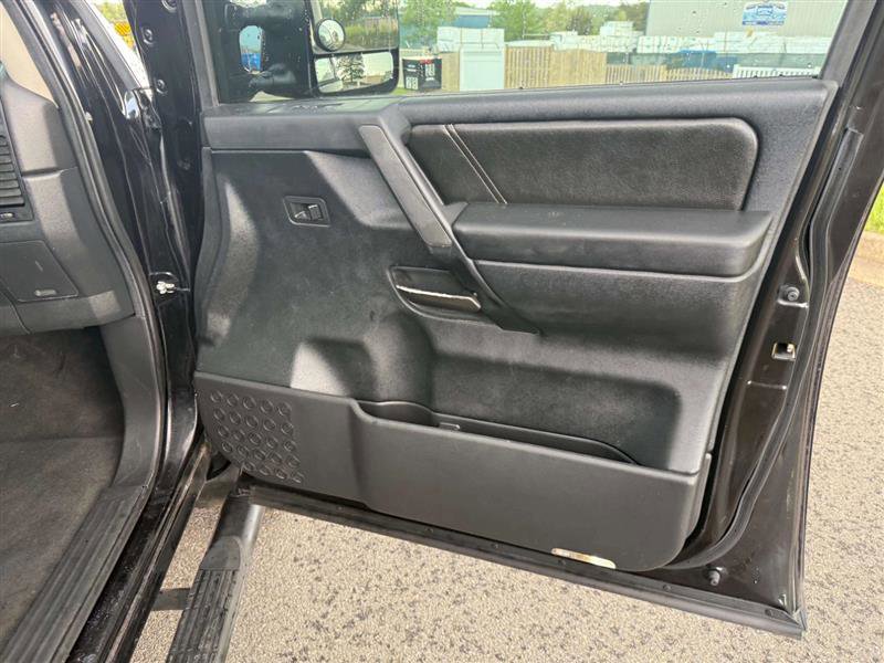 Used 2013 Nissan Titan PRO-4X image 21