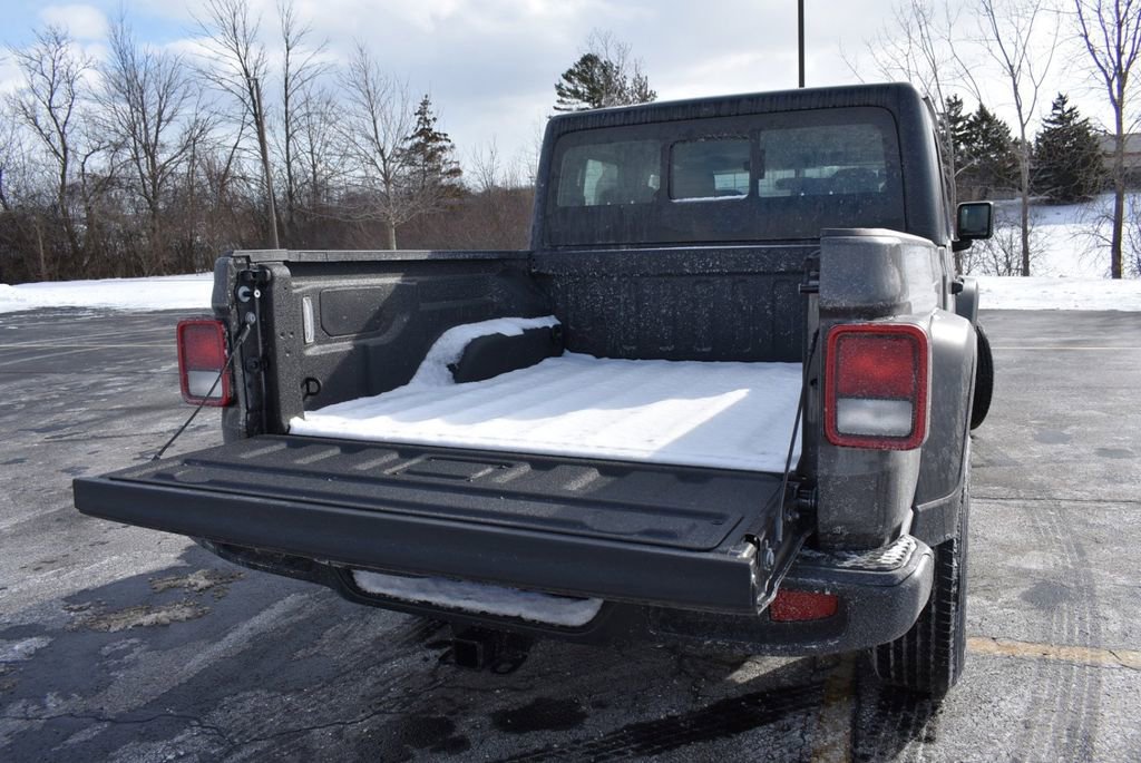 New 2026 Jeep Gladiator Sport AWD/4WD image 31