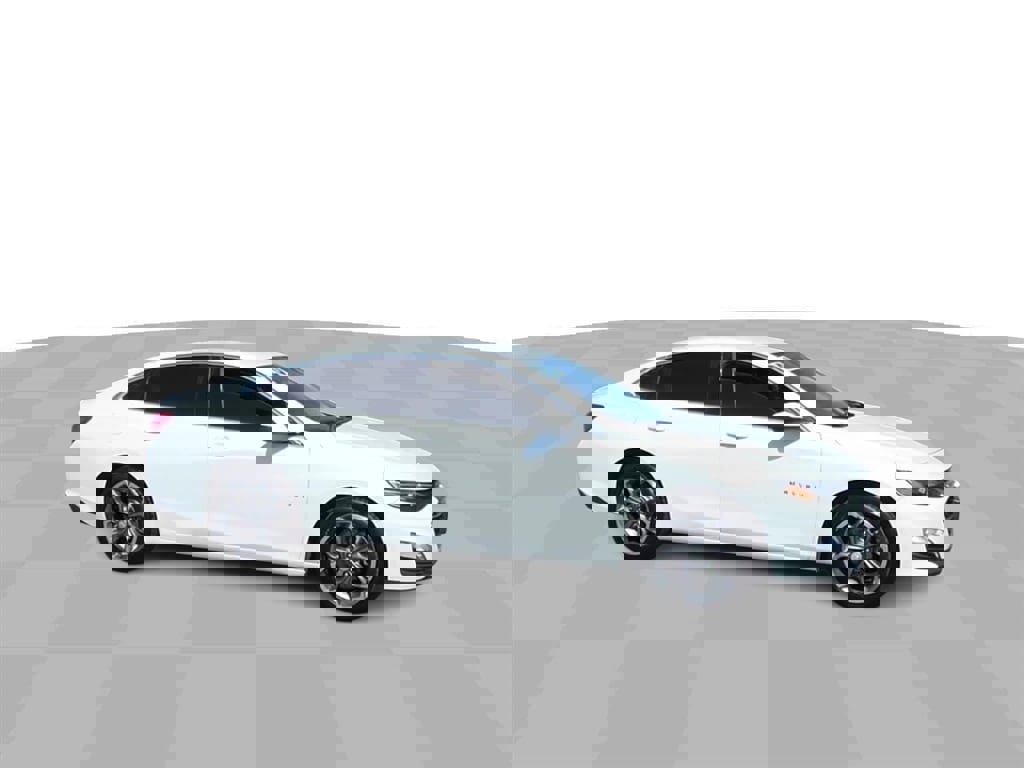 Used 2020 Chevrolet Malibu LT image 2