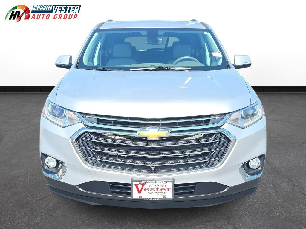 Used 2020 Chevrolet Traverse LT w/ LT Premium Package image 3