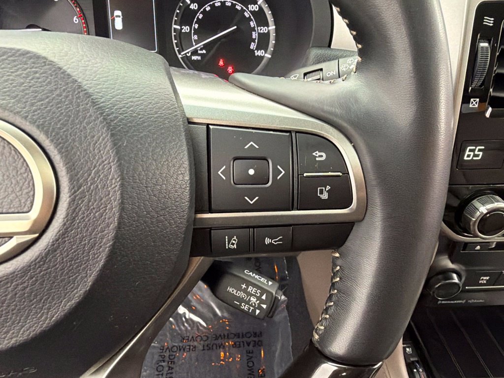 Used 2023 Lexus GX 460 Premium w/ Premium Package AWD/4WD image 15