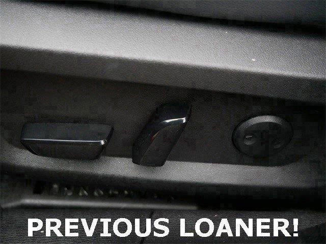 Used 2025 Mitsubishi Outlander SE image 18