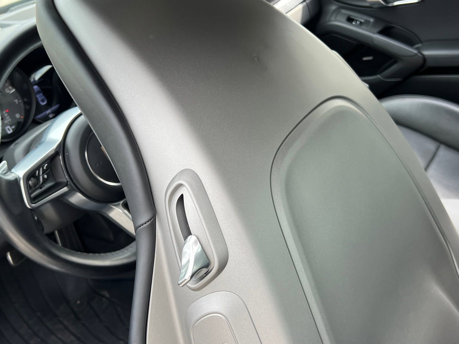 Certified 2018 Porsche 718 Cayman S image 29