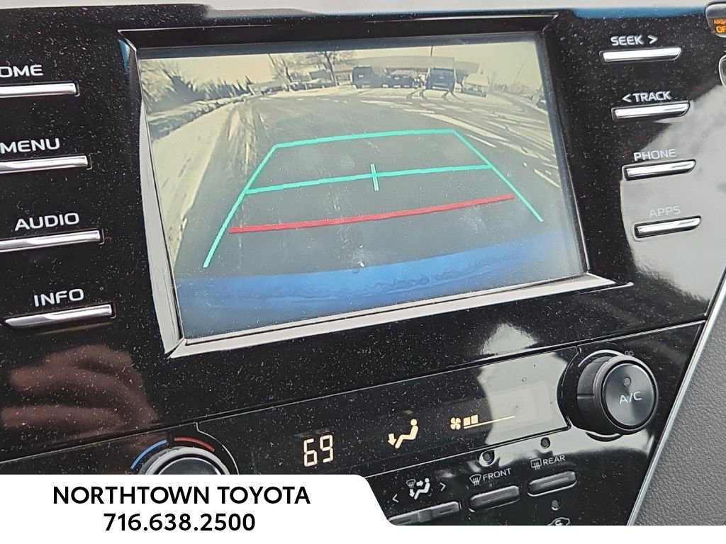 Used 2018 Toyota Camry SE image 21