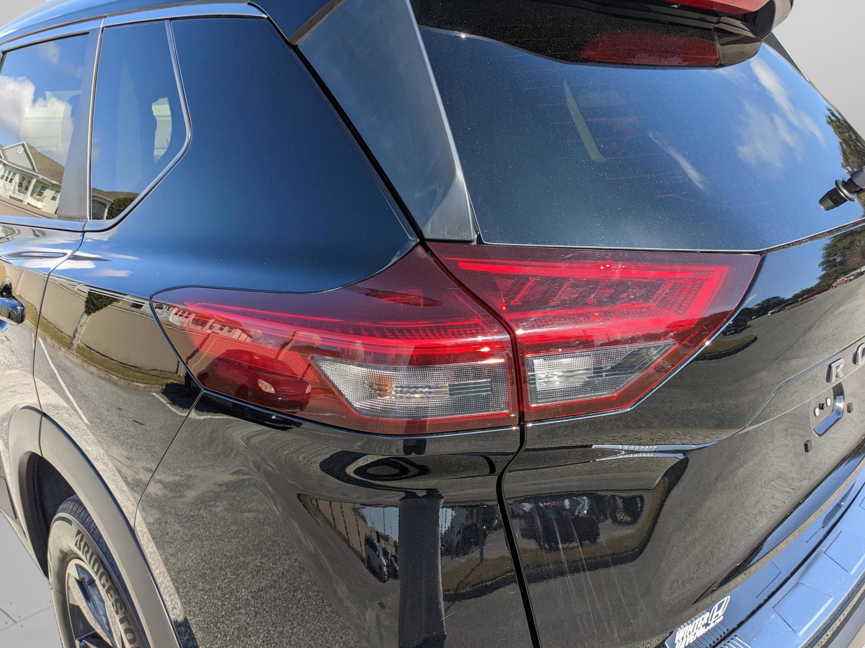 Used 2024 Nissan Rogue SV w/ SV Premium Package image 33