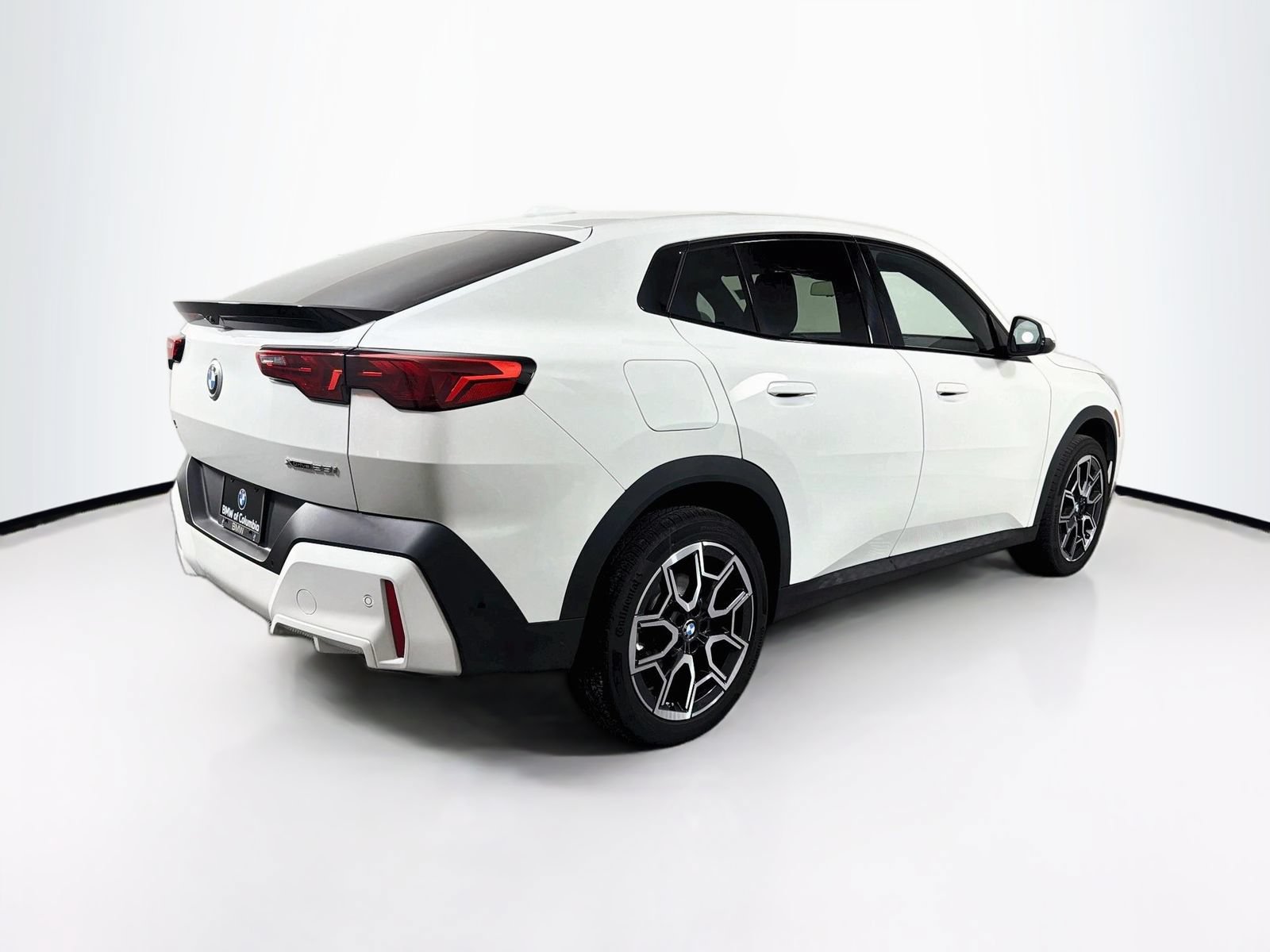 Used 2026 BMW X2 xDrive28i AWD/4WD image 7