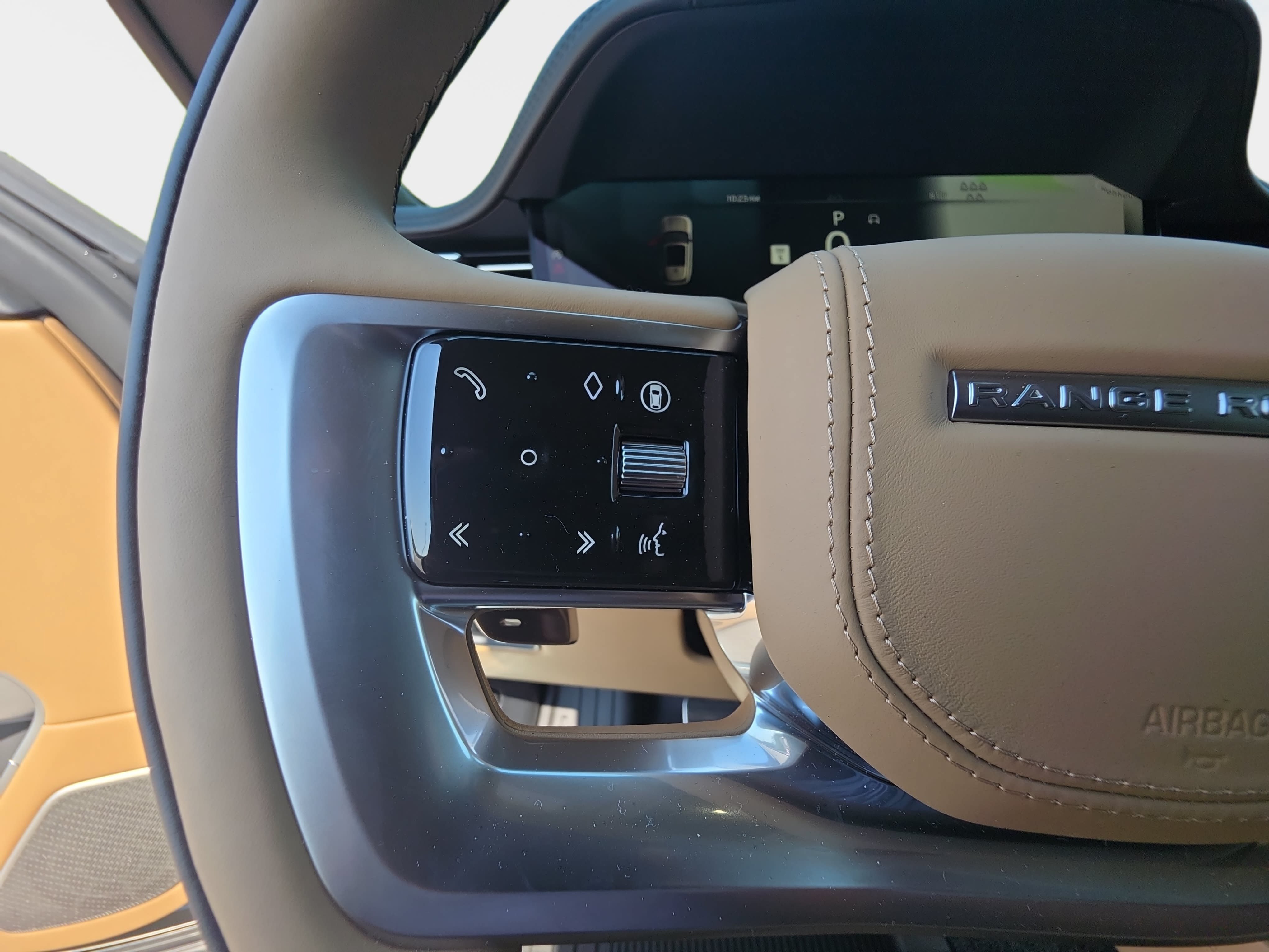 New 2026 Land Rover Range Rover Long Wheelbase Autobiography AWD/4WD image 19