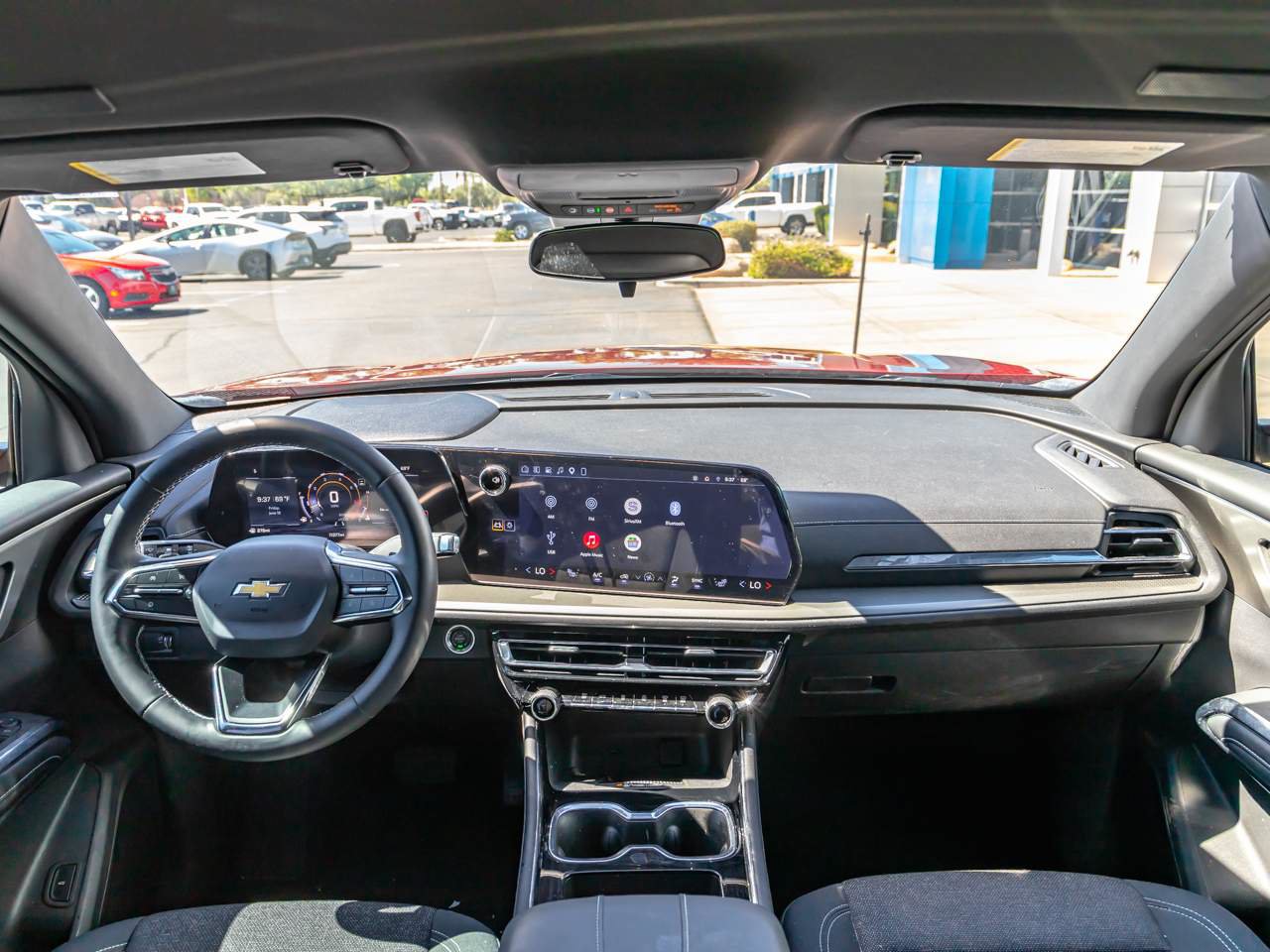 Used 2026 Chevrolet Traverse LT FWD image 10